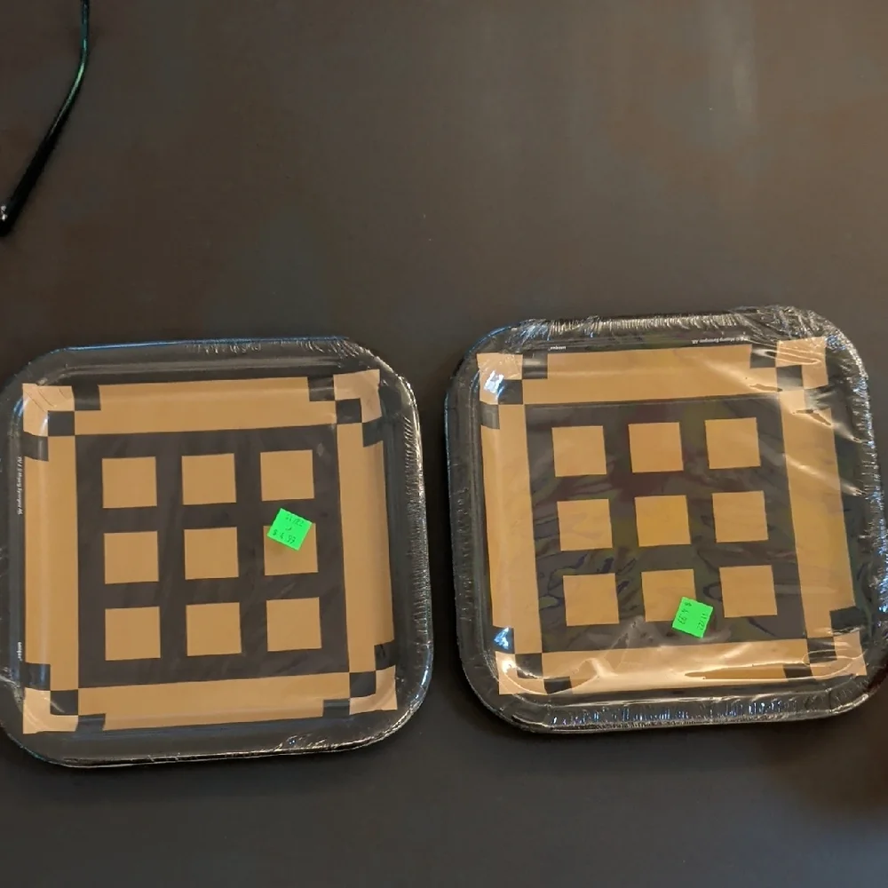 Gold and Black Square Patterned Plate